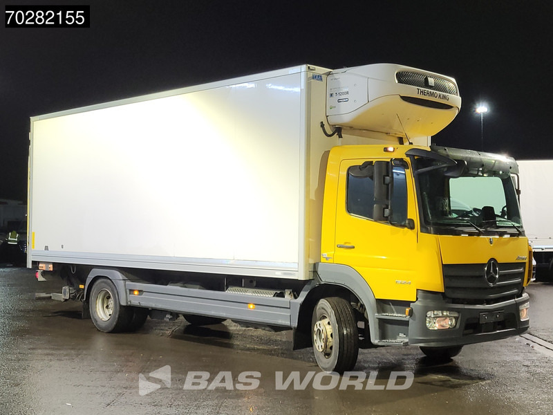Mercedes-Benz Atego 1524 Atego 4X2 Thermo-King T1200R 1500kg Ladebordwand Automatic Euro 6 - Hűtős teherautó: 2 kép. Mercedes-Benz Atego 1524 Atego 4X2 Thermo-King T1200R 1500kg Ladebordwand Automatic Euro 6 - Hűtős teherautó: 2 kép.