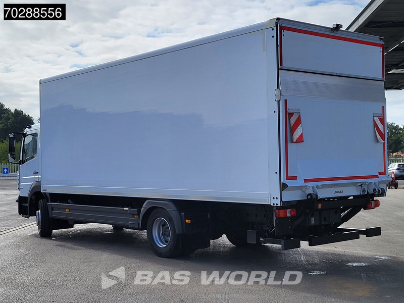 Mercedes-Benz Atego 1527 4X2 15tonner Automatic 1500kg Ladebordwand Euro 6 - Dobozos felépítményű teherautó: 2 kép. Mercedes-Benz Atego 1527 4X2 15tonner Automatic 1500kg Ladebordwand Euro 6 - Dobozos felépítményű teherautó: 2 kép.
