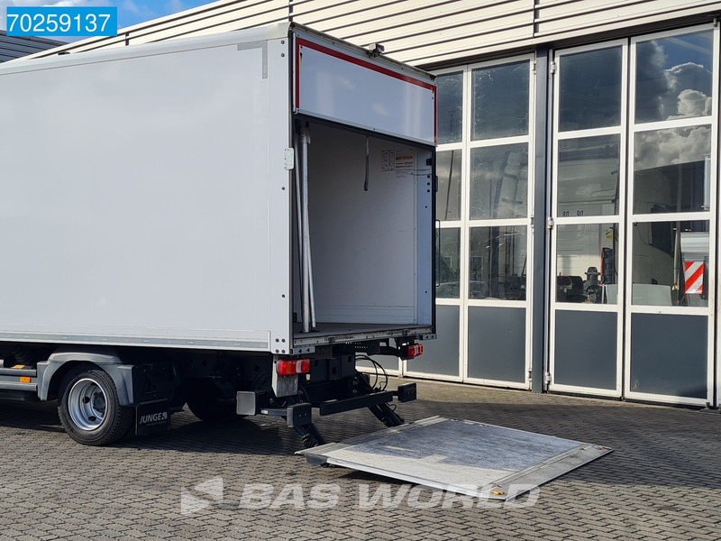 Mercedes-Benz Atego 816 4X2 8tonnerThermo-King B-100 Max 2 compartments Euro 6 - Hűtős teherautó: 3 kép. Mercedes-Benz Atego 816 4X2 8tonnerThermo-King B-100 Max 2 compartments Euro 6 - Hűtős teherautó: 3 kép.