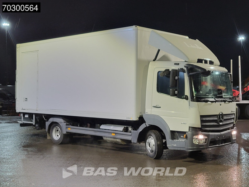 Mercedes-Benz Atego 818 4X2 8tonner 1500kg Ladebordwand Automatic Euro 6 - Dobozos felépítményű teherautó: 3 kép. Mercedes-Benz Atego 818 4X2 8tonner 1500kg Ladebordwand Automatic Euro 6 - Dobozos felépítményű teherautó: 3 kép.