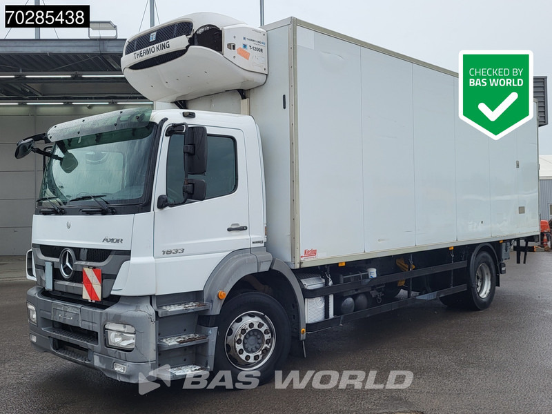 Mercedes-Benz Axor 1833 4X2 Thermo-King T-1200R Manual 2000kg Ladebordwand Euro 5 - Hűtős teherautó: 1 kép. Mercedes-Benz Axor 1833 4X2 Thermo-King T-1200R Manual 2000kg Ladebordwand Euro 5 - Hűtős teherautó: 1 kép.