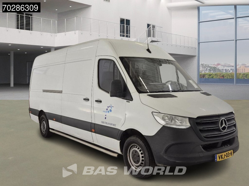 Mercedes-Benz Sprinter 311 CDI COMING SOON! Automaat L3H2 Airco Cruise Camera MBUX Euro6 L3 14m3 A/C Cruise control - Kis furgon: 3 kép. Mercedes-Benz Sprinter 311 CDI COMING SOON! Automaat L3H2 Airco Cruise Camera MBUX Euro6 L3 14m3 A/C Cruise control - Kis furgon: 3 kép.