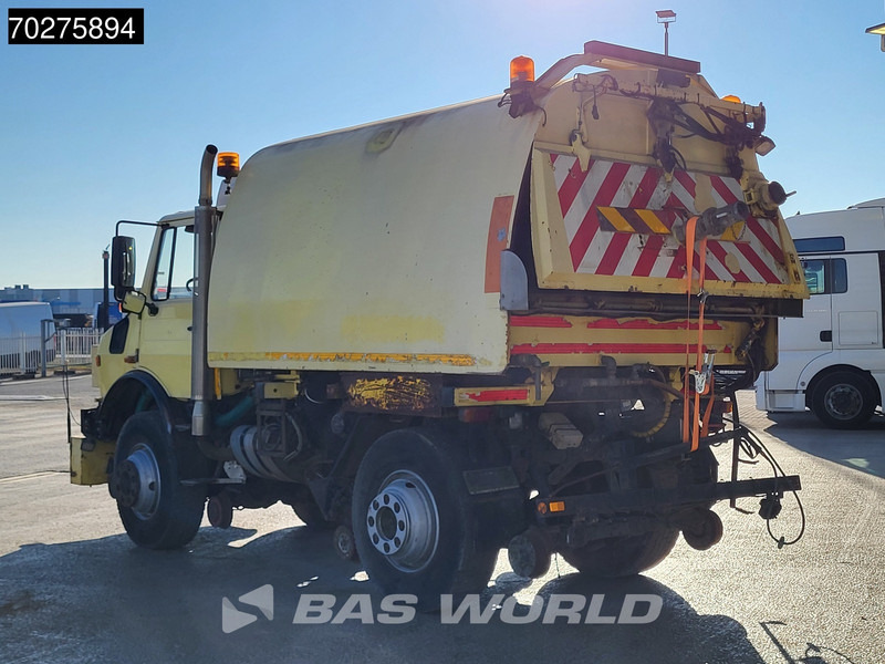 Mercedes-Benz Unimog 1650 4X4 Assaloni Vaccuum truck 4x4 Railway Manual Euro 2 - Szippantós autó: 2 kép. Mercedes-Benz Unimog 1650 4X4 Assaloni Vaccuum truck 4x4 Railway Manual Euro 2 - Szippantós autó: 2 kép.