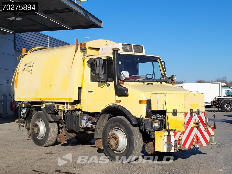 Mercedes-Benz Unimog 1650 4X4 Assaloni Vaccuum truck 4x4 Railway Manual Euro 2 - Szippantós autó: 3 kép. Mercedes-Benz Unimog 1650 4X4 Assaloni Vaccuum truck 4x4 Railway Manual Euro 2 - Szippantós autó: 3 kép.