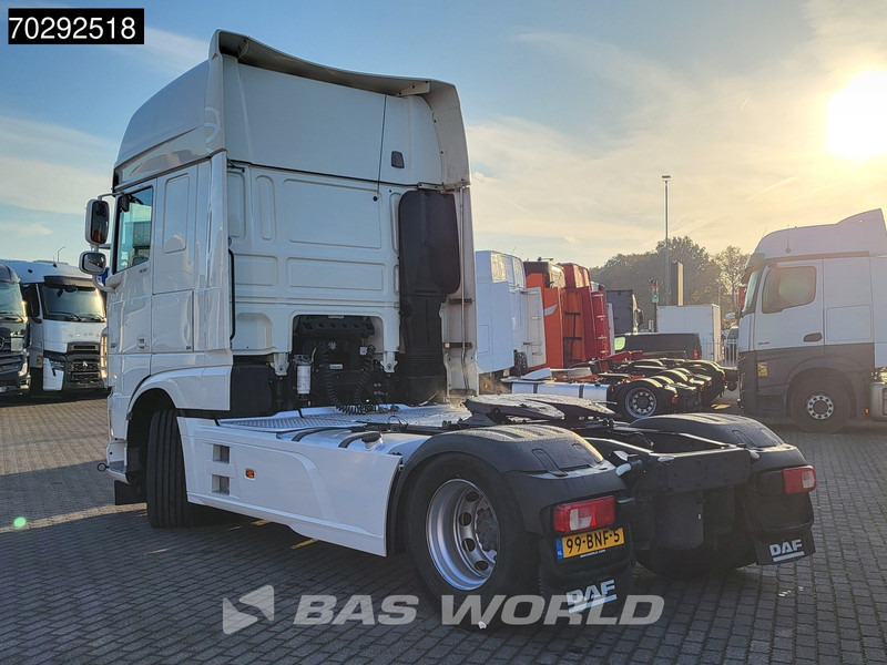 DAF XF 430 4X2 NL-Truck SSC Standklima ACC Euro 6 - Nyergesvontató: 2 kép. DAF XF 430 4X2 NL-Truck SSC Standklima ACC Euro 6 - Nyergesvontató: 2 kép.