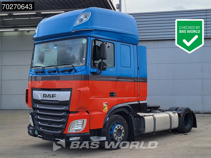 DAF XF 450 4X2 Mega SSC 2x Tanks ACC Euro 6 - Nyergesvontató: 1 kép. DAF XF 450 4X2 Mega SSC 2x Tanks ACC Euro 6 - Nyergesvontató: 1 kép.