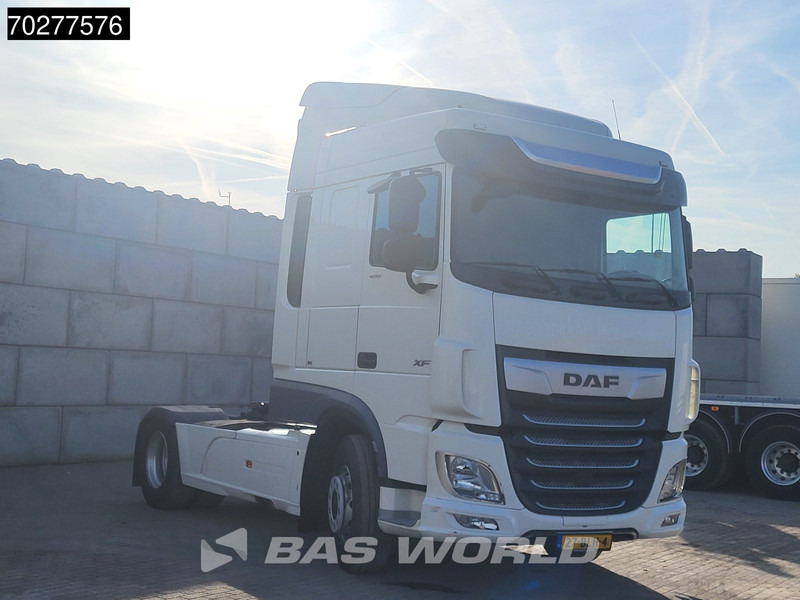 DAF XF 450 4X2 NL-Truck SC Euro 6 - Nyergesvontató: 3 kép. DAF XF 450 4X2 NL-Truck SC Euro 6 - Nyergesvontató: 3 kép.