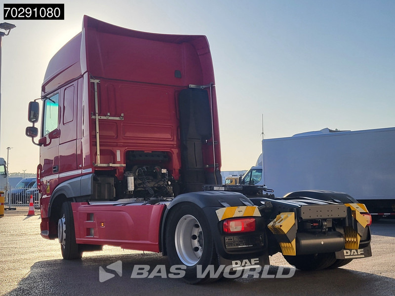 DAF XF 450 XF 4X2 SSC PTO ACC Euro 6 - Nyergesvontató: 2 kép. DAF XF 450 XF 4X2 SSC PTO ACC Euro 6 - Nyergesvontató: 2 kép.