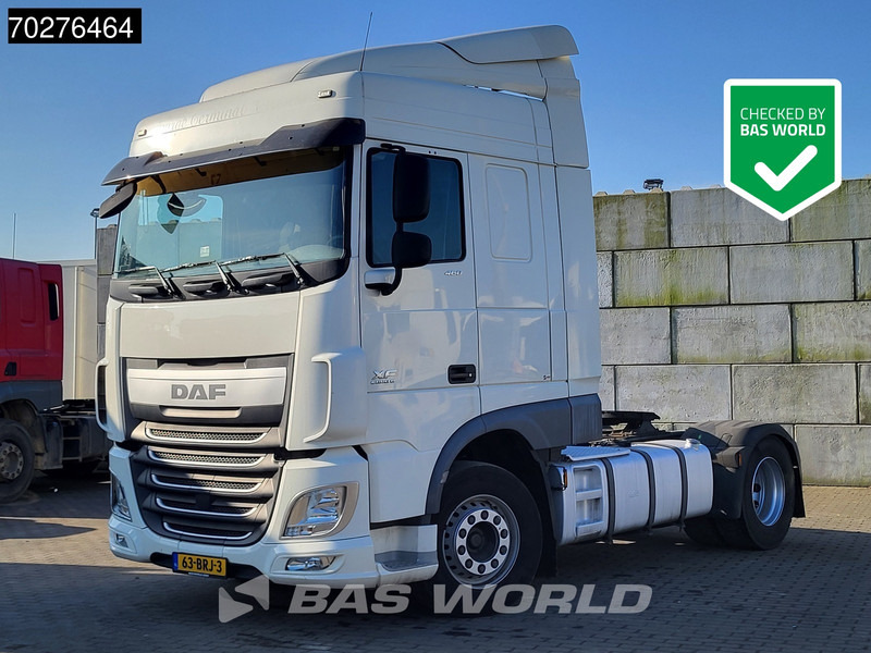 DAF XF 460 XF 4X2 NL-Truck Euro 6 ACC - Nyergesvontató: 1 kép. DAF XF 460 XF 4X2 NL-Truck Euro 6 ACC - Nyergesvontató: 1 kép.