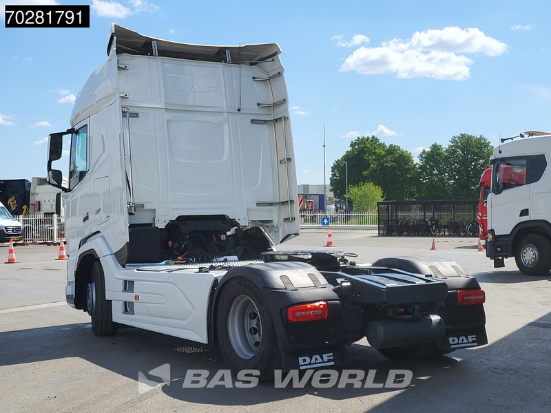 DAF XF 480 4X2 2x Tanks LED SmartTacho2 - Nyergesvontató: 2 kép. DAF XF 480 4X2 2x Tanks LED SmartTacho2 - Nyergesvontató: 2 kép.