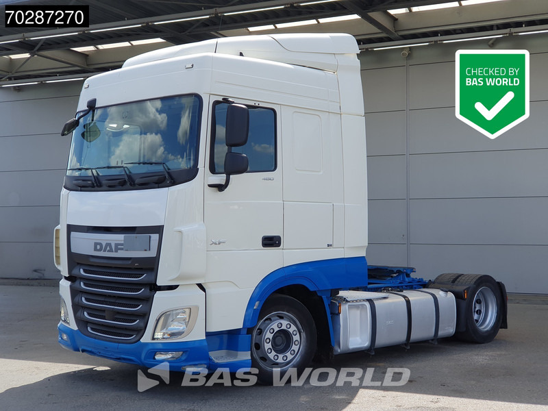 DAF XF 480 4X2 Mega ACC Standklima Euro 6 - Nyergesvontató: 1 kép. DAF XF 480 4X2 Mega ACC Standklima Euro 6 - Nyergesvontató: 1 kép.