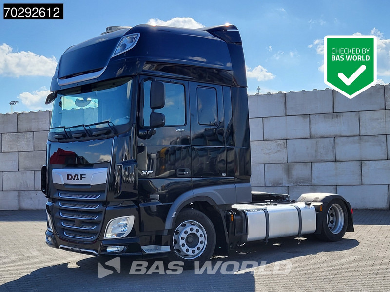DAF XF 480 4X2 Mega SSC 2xTanks ACC Standklima Euro 6 - Nyergesvontató: 1 kép. DAF XF 480 4X2 Mega SSC 2xTanks ACC Standklima Euro 6 - Nyergesvontató: 1 kép.