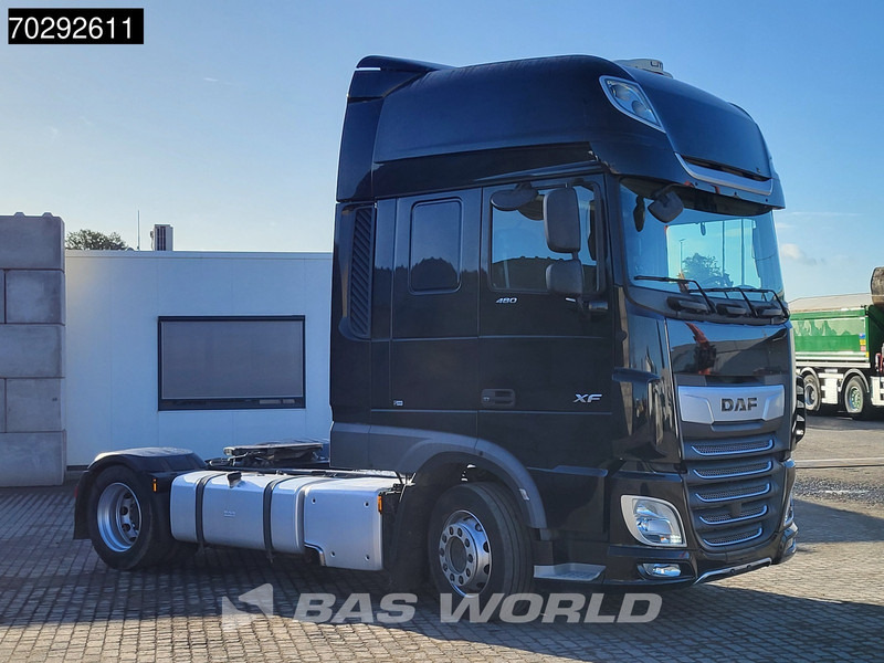 DAF XF 480 4X2 Mega SSC 2xTansk ACC Standklima Euro 6 - Nyergesvontató: 3 kép. DAF XF 480 4X2 Mega SSC 2xTansk ACC Standklima Euro 6 - Nyergesvontató: 3 kép.
