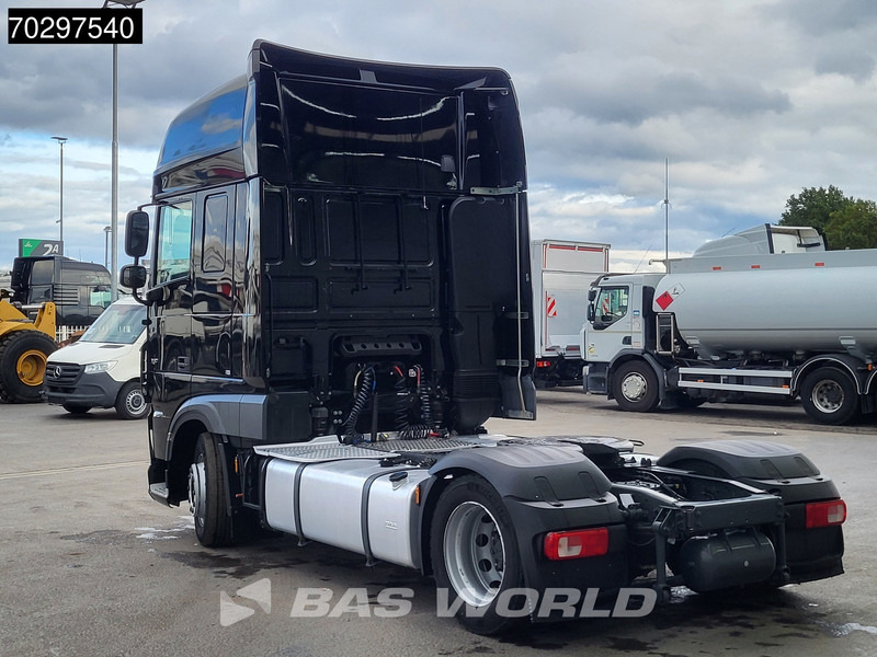 DAF XF 480 4X2 Mega Standklima ACC Euro 6 - Nyergesvontató: 2 kép. DAF XF 480 4X2 Mega Standklima ACC Euro 6 - Nyergesvontató: 2 kép.