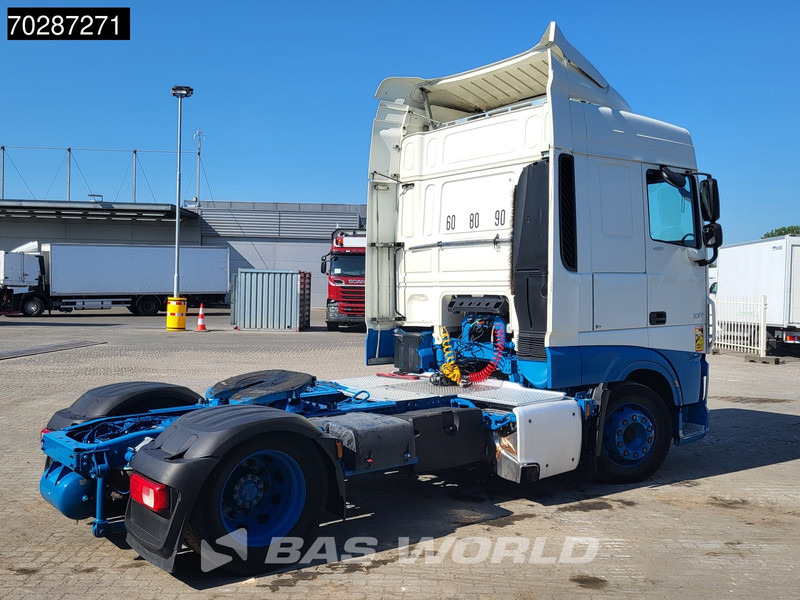 DAF XF 480 4X2 Mega Standklima ACC Euro 6 - Nyergesvontató: 5 kép. DAF XF 480 4X2 Mega Standklima ACC Euro 6 - Nyergesvontató: 5 kép.