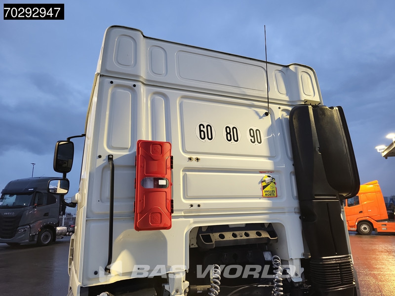 DAF XF 480 4X2 SC Mega ADR - Nyergesvontató: 5 kép. DAF XF 480 4X2 SC Mega ADR - Nyergesvontató: 5 kép.