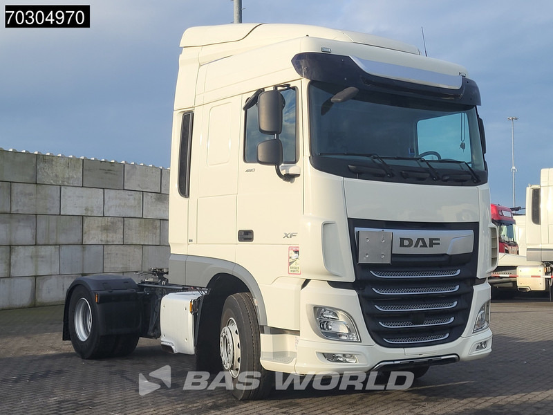 DAF XF 480 4X2 SC Standklima - Nyergesvontató: 3 kép. DAF XF 480 4X2 SC Standklima - Nyergesvontató: 3 kép.