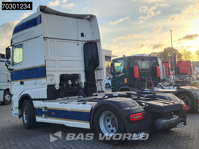 DAF XF 480 4X2 SSC Retarder 2xTanks Standklima Leather - Nyergesvontató: 2 kép. DAF XF 480 4X2 SSC Retarder 2xTanks Standklima Leather - Nyergesvontató: 2 kép.