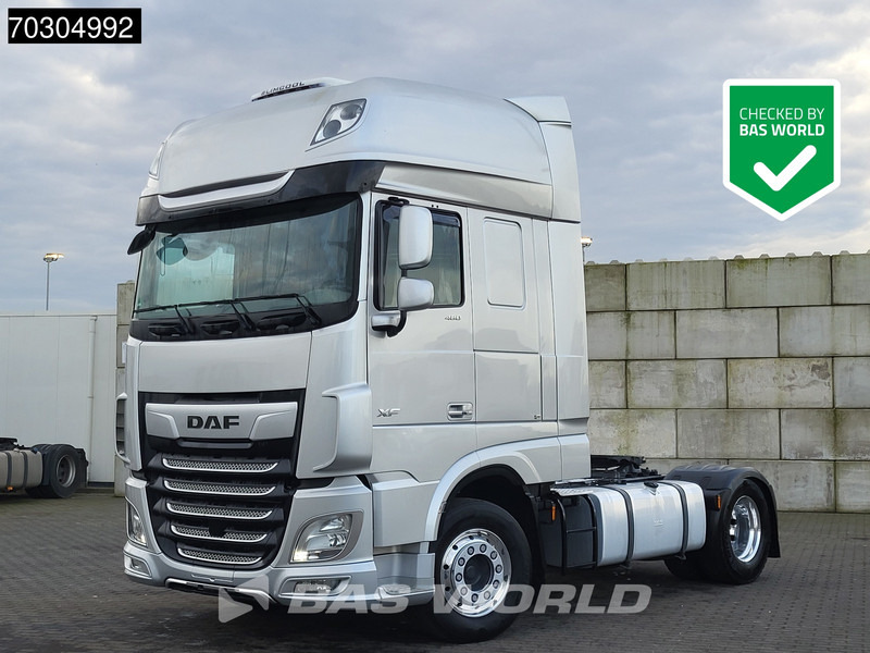 DAF XF 480 4X2 SSC Retarder Alcoa's Standklima - Nyergesvontató: 1 kép. DAF XF 480 4X2 SSC Retarder Alcoa's Standklima - Nyergesvontató: 1 kép.