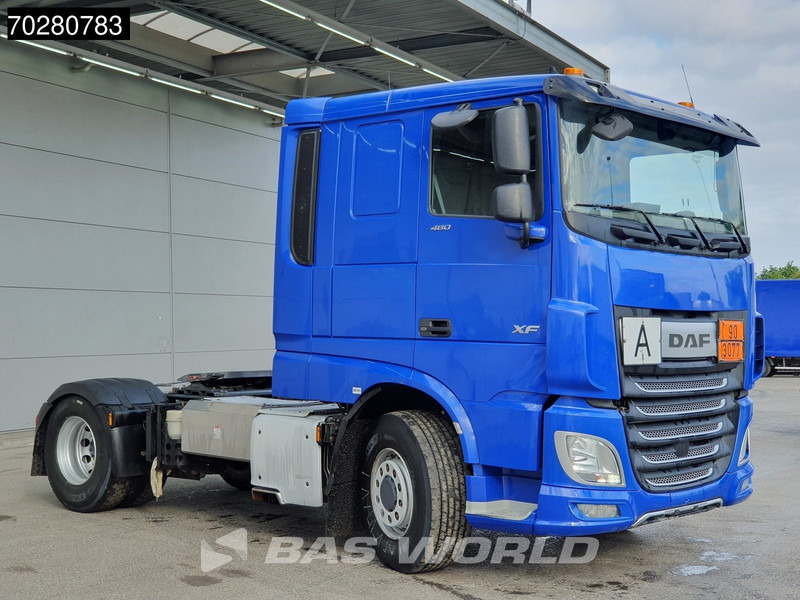 DAF XF 480 4X4 ComfortCab 4x4 PXP Hydrauliek ACC Euro 6 - Nyergesvontató: 3 kép. DAF XF 480 4X4 ComfortCab 4x4 PXP Hydrauliek ACC Euro 6 - Nyergesvontató: 3 kép.