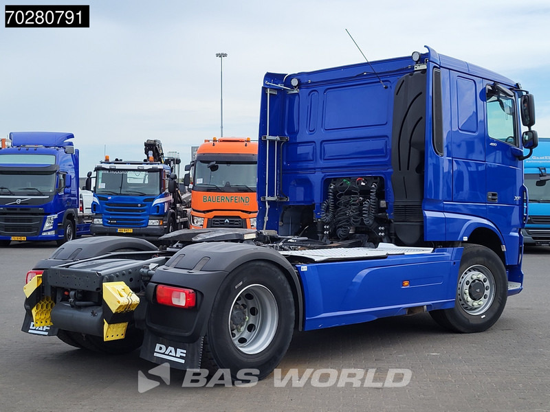 DAF XF 480 4X4 ComfortCab 4x4 PXP Hydrauliek ACC Euro 6 - Nyergesvontató: 5 kép. DAF XF 480 4X4 ComfortCab 4x4 PXP Hydrauliek ACC Euro 6 - Nyergesvontató: 5 kép.