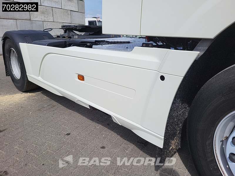 Nyergesvontató DAF XF 530 4X2 SC Retarder ADR Standklima Euro 6: 18 kép.