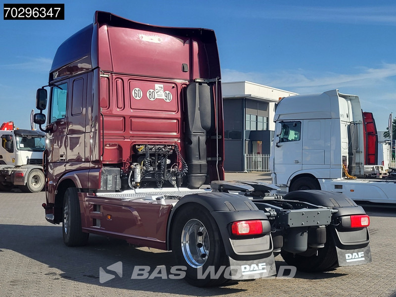 DAF XF 530 4X2 SSC ACC Euro 6 - Nyergesvontató: 2 kép. DAF XF 530 4X2 SSC ACC Euro 6 - Nyergesvontató: 2 kép.