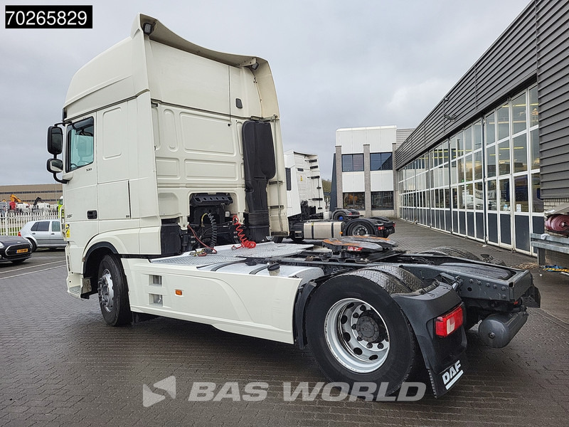 DAF XF 530 4X2 SSC Retarder PTO ACC - Nyergesvontató: 2 kép. DAF XF 530 4X2 SSC Retarder PTO ACC - Nyergesvontató: 2 kép.