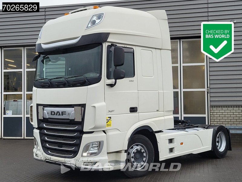 DAF XF 530 4X2 SSC Retarder PTO ACC - Nyergesvontató: 1 kép. DAF XF 530 4X2 SSC Retarder PTO ACC - Nyergesvontató: 1 kép.