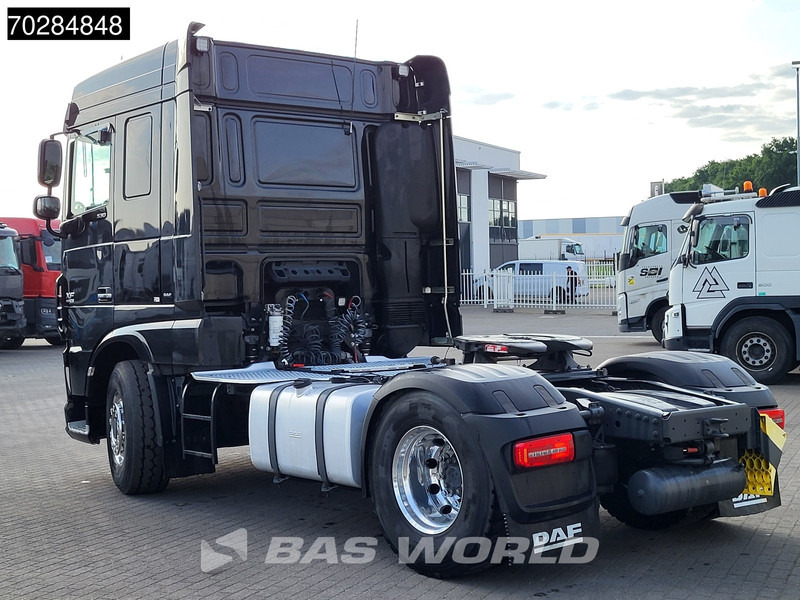 DAF XF 530 4X4 PXP Hydrodrive Retarder Hydraulik Alcoa's Standklima - Nyergesvontató: 2 kép. DAF XF 530 4X4 PXP Hydrodrive Retarder Hydraulik Alcoa's Standklima - Nyergesvontató: 2 kép.