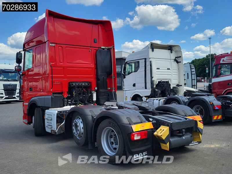 DAF XF 530 6X2 SSC Retarder Standklima Lift-Lenkachse ACC Euro 6 - Nyergesvontató: 2 kép. DAF XF 530 6X2 SSC Retarder Standklima Lift-Lenkachse ACC Euro 6 - Nyergesvontató: 2 kép.