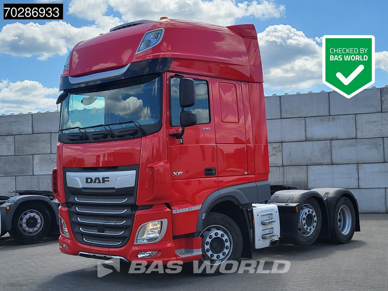 DAF XF 530 6X2 SSC Retarder Standklima Lift-Lenkachse ACC Euro 6 - Nyergesvontató: 1 kép. DAF XF 530 6X2 SSC Retarder Standklima Lift-Lenkachse ACC Euro 6 - Nyergesvontató: 1 kép.