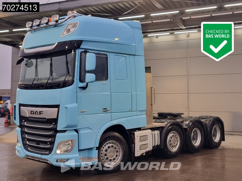 DAF XF 530 XF 8X4 Big-Axle Lift+lenkachse Retarder PTO Hydraulik StandKlima ACC LED Euro 6 - Nyergesvontató: 1 kép. DAF XF 530 XF 8X4 Big-Axle Lift+lenkachse Retarder PTO Hydraulik StandKlima ACC LED Euro 6 - Nyergesvontató: 1 kép.