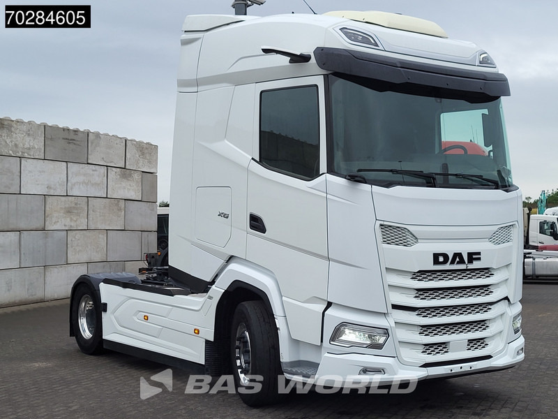 DAF XG 480 4X2 Retarder 2x Tanks MirrorCam Standklima Alcoa's - Nyergesvontató: 3 kép. DAF XG 480 4X2 Retarder 2x Tanks MirrorCam Standklima Alcoa's - Nyergesvontató: 3 kép.