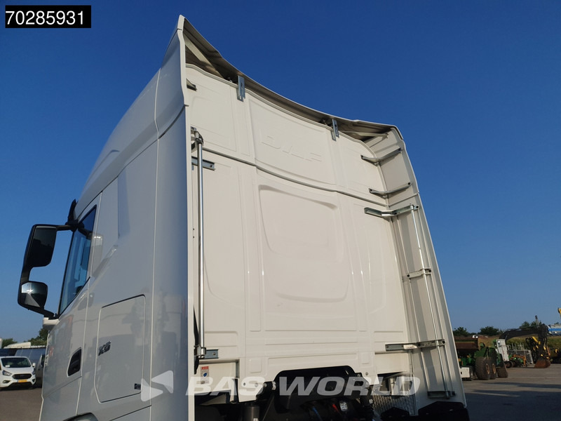DAF XG 480 4X2 Retarder 2x Tanks Standklima ACC LED - Nyergesvontató: 5 kép. DAF XG 480 4X2 Retarder 2x Tanks Standklima ACC LED - Nyergesvontató: 5 kép.