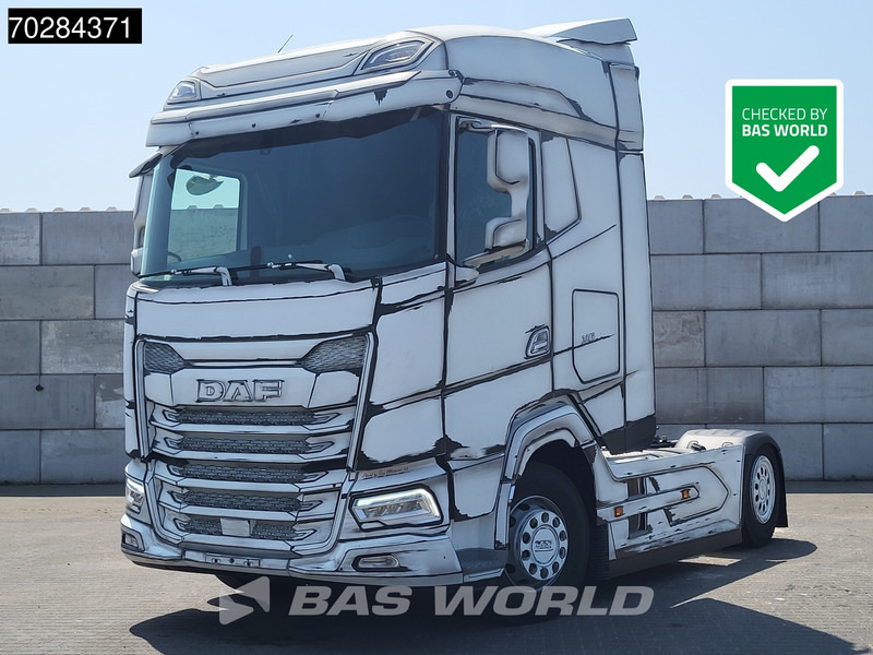 DAF XG 480 XG 4X2 NEW! 1 of 1 Comic-Style by Sina Kleemann! 2x Tanks - Nyergesvontató: 1 kép. DAF XG 480 XG 4X2 NEW! 1 of 1 Comic-Style by Sina Kleemann! 2x Tanks - Nyergesvontató: 1 kép.