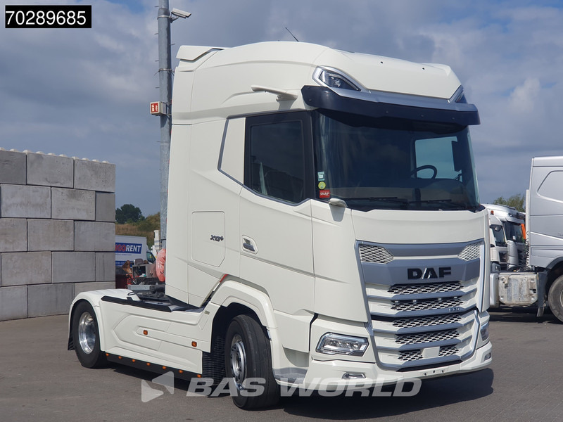 DAF XG+ 530 4X2 Retarder 2x Tanks Leather Standklima ACC - Nyergesvontató: 3 kép. DAF XG+ 530 4X2 Retarder 2x Tanks Leather Standklima ACC - Nyergesvontató: 3 kép.