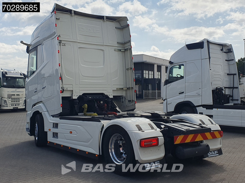 DAF XG+ 530 4X2 Retarder 2x Tanks Leather Standklima ACC - Nyergesvontató: 2 kép. DAF XG+ 530 4X2 Retarder 2x Tanks Leather Standklima ACC - Nyergesvontató: 2 kép.