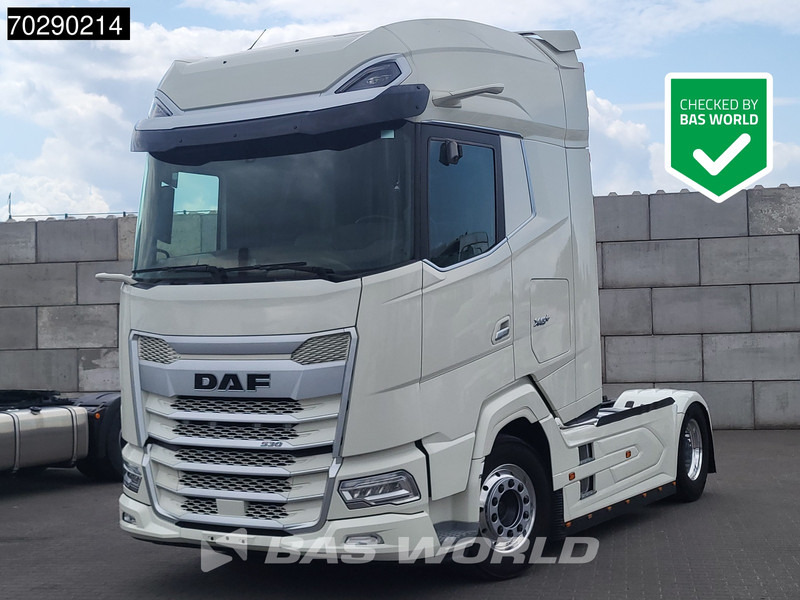 DAF XG+ 530 4X2 Retarder 2x Tanks Standklima Leather Alcoa's - Nyergesvontató: 1 kép. DAF XG+ 530 4X2 Retarder 2x Tanks Standklima Leather Alcoa's - Nyergesvontató: 1 kép.