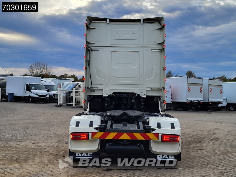 DAF XG+ 530 4X2 Top Condition! XG+ Retarder 2xTanks Leather Alcoa's Standklima ACC Euro 6 - Nyergesvontató: 3 kép. DAF XG+ 530 4X2 Top Condition! XG+ Retarder 2xTanks Leather Alcoa's Standklima ACC Euro 6 - Nyergesvontató: 3 kép.