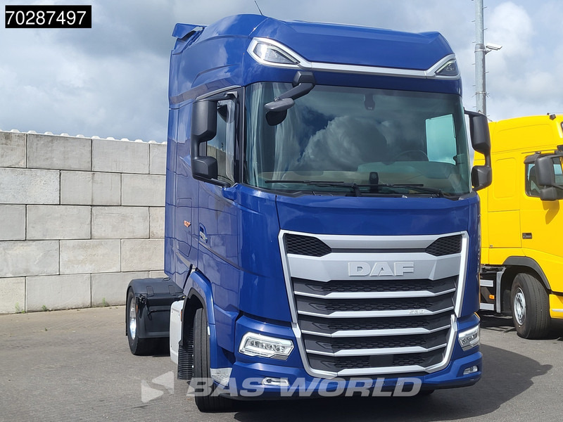 DAF XG+ 530 4X2 XG+ Retarder PTO Alcoa Standklima - Nyergesvontató: 3 kép. DAF XG+ 530 4X2 XG+ Retarder PTO Alcoa Standklima - Nyergesvontató: 3 kép.