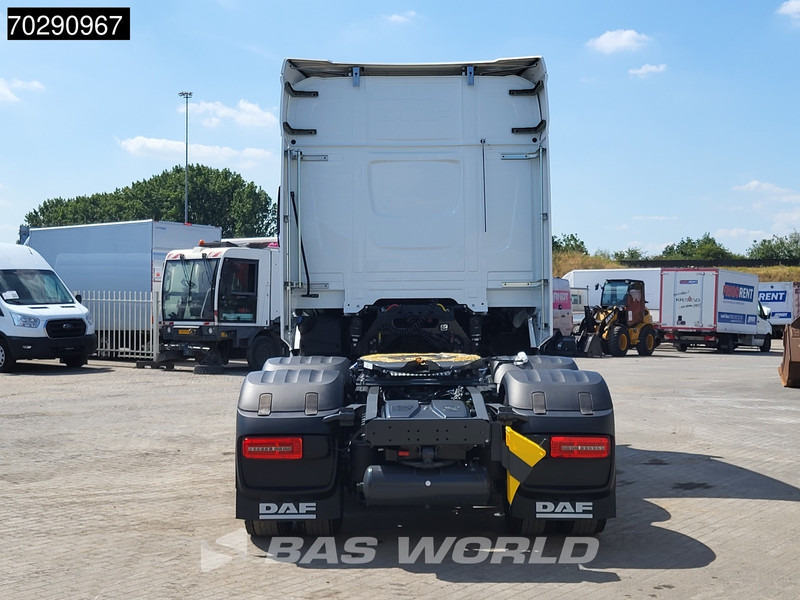 DAF XG 530 6X2 FTG Full-Air 2x Tanks Lift+Lenkachse Axleload-Monitoring ACC Standklima - Nyergesvontató: 3 kép. DAF XG 530 6X2 FTG Full-Air 2x Tanks Lift+Lenkachse Axleload-Monitoring ACC Standklima - Nyergesvontató: 3 kép.