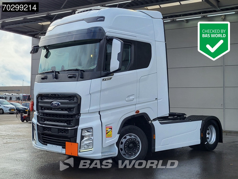 Ford F-Max 500 F-Max 4X2 Retarder 2xTanks Navi Standklima Euro 6 - Nyergesvontató: 1 kép. Ford F-Max 500 F-Max 4X2 Retarder 2xTanks Navi Standklima Euro 6 - Nyergesvontató: 1 kép.