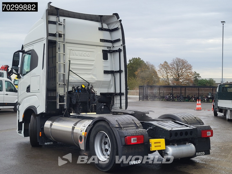 Iveco S-Way 460 4X2 LNG! Retarder 2x Tanks Standklima - Nyergesvontató: 2 kép. Iveco S-Way 460 4X2 LNG! Retarder 2x Tanks Standklima - Nyergesvontató: 2 kép.