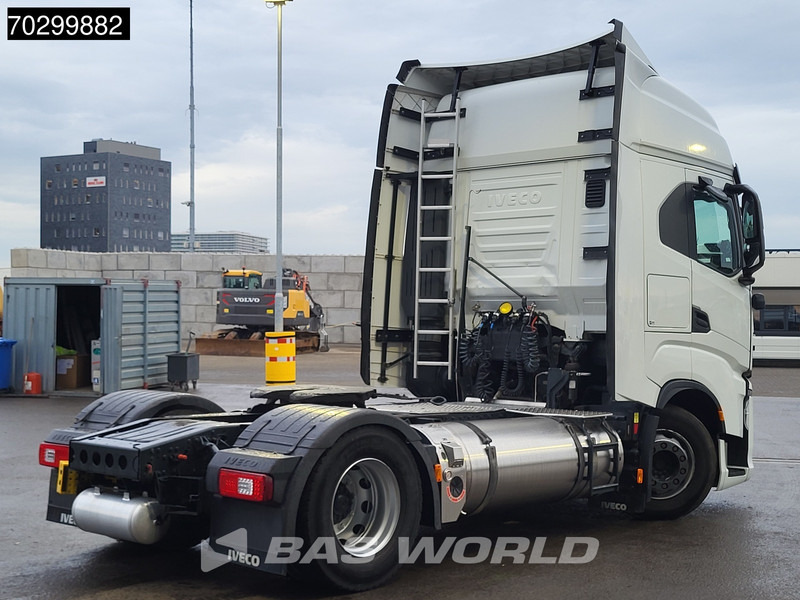 Iveco S-Way 460 4X2 LNG! Retarder 2x Tanks Standklima - Nyergesvontató: 5 kép. Iveco S-Way 460 4X2 LNG! Retarder 2x Tanks Standklima - Nyergesvontató: 5 kép.