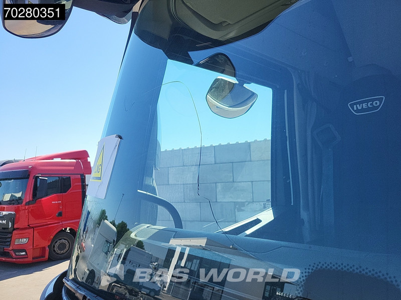 Nyergesvontató Iveco S-Way 460 4X2 LNG Retarder 2x Tanks Standklima LED Navi: 10 kép.