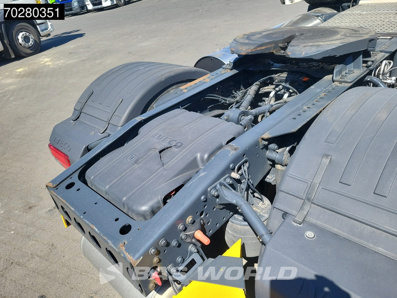 Nyergesvontató Iveco S-Way 460 4X2 LNG Retarder 2x Tanks Standklima LED Navi: 19 kép.