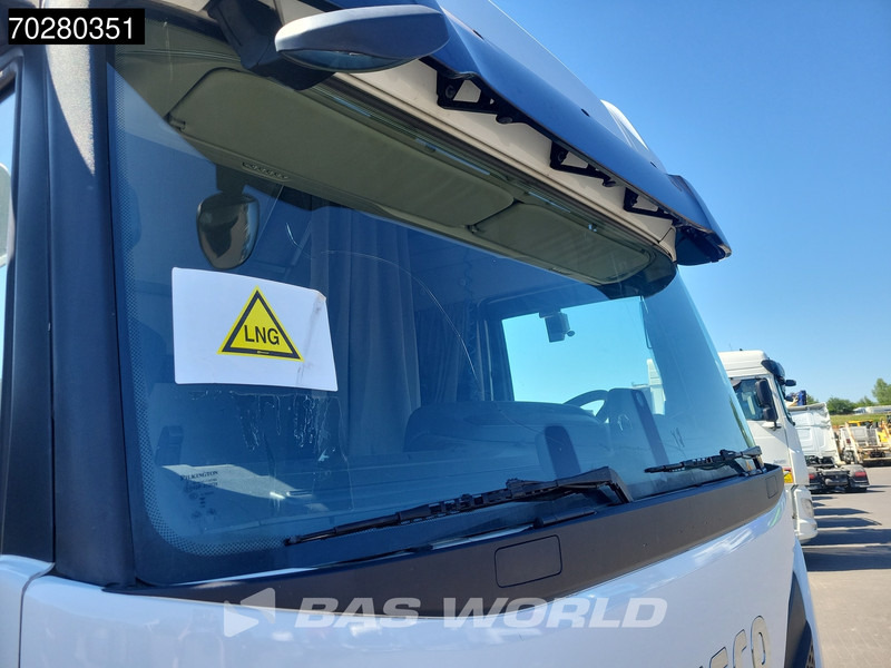 Nyergesvontató Iveco S-Way 460 4X2 LNG Retarder 2x Tanks Standklima LED Navi: 8 kép.