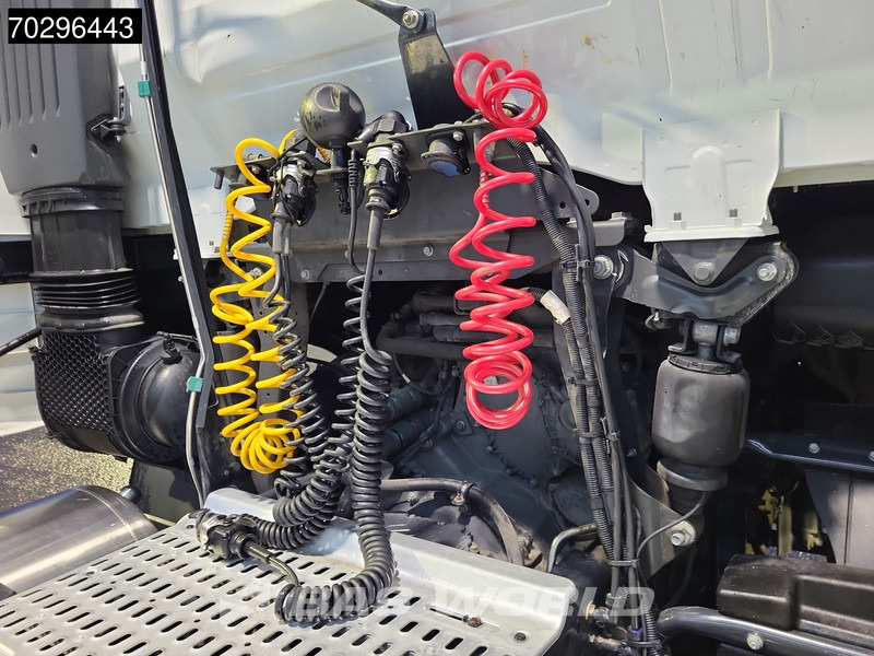 Iveco S-Way 460 S-Way 4X2 LNG! Retarder 2x Tanks - Nyergesvontató: 5 kép. Iveco S-Way 460 S-Way 4X2 LNG! Retarder 2x Tanks - Nyergesvontató: 5 kép.