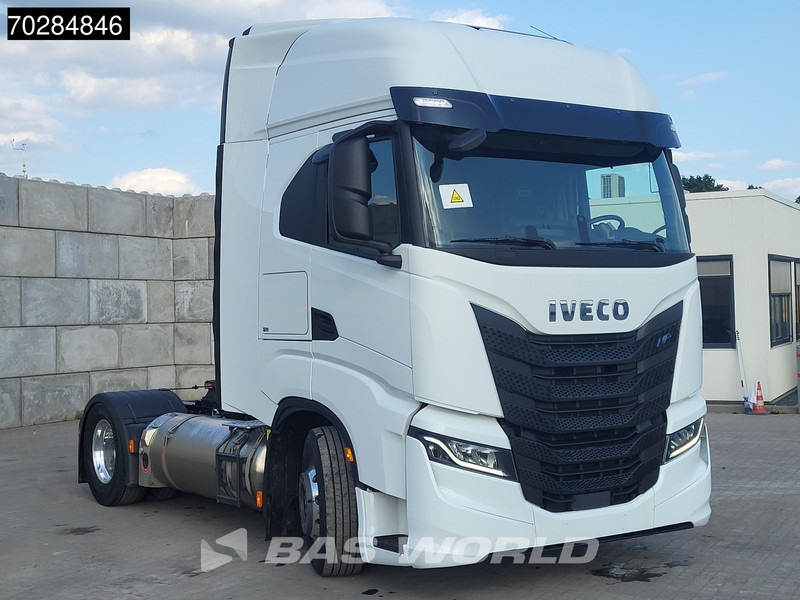 Iveco S-Way 460 S-Way 4X2 Retarder 2x LNG Tanks Navi ACC Alcoa's - Nyergesvontató: 3 kép. Iveco S-Way 460 S-Way 4X2 Retarder 2x LNG Tanks Navi ACC Alcoa's - Nyergesvontató: 3 kép.